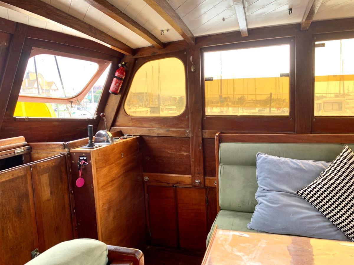 Port Deauville Yacht Vintage Εξωτερικό φωτογραφία
