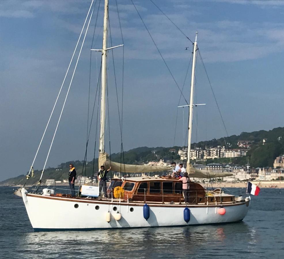 Port Deauville Yacht Vintage Εξωτερικό φωτογραφία